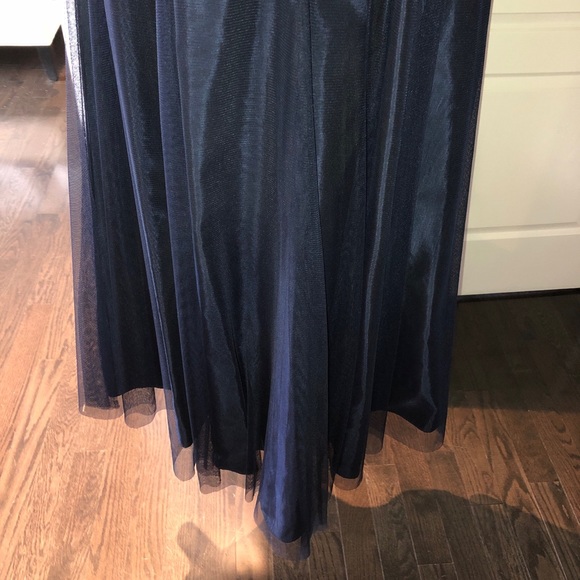 Vera Wang Navy Strapless Gown - Picture 10 of 13